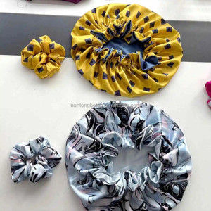 <span class=keywords><strong>Bonnet</strong></span> <span class=keywords><strong>de</strong></span> <span class=keywords><strong>Nuit</strong></span> Confortable en <span class=keywords><strong>Satin</strong></span> pour Femmes, Réglable et Réversible, en <span class=keywords><strong>Soie</strong></span>, avec Logo Personnalisé, Doux et Moelleux - Product Image 2