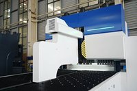 Cintreuse de panneaux CNC industrielle avec changement d'outil automatique pour le pliage de portes et de boîtiers en tôle