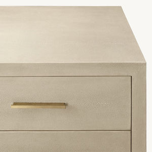 Cajones de cuero repujado con detalle de espina de mantarraya y patas de metal, estructura de madera noble - Product Image 6