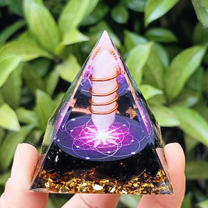 Pyramide en cristal blanc, pilier en résine époxy, artisanat Feng Shui, ornement de bureau pour salon, cadeau d'anniversaire - Product Image 1