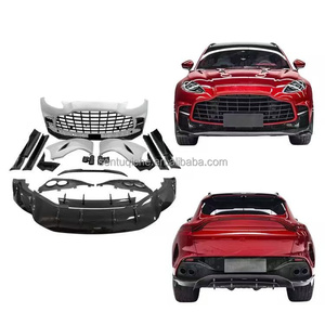 Kit carrosserie en fibre de carbone pour Aston Martin DBX 707 : pare-chocs avant et arrière, jupes latérales, diffuseur, capot. - Product Image 1