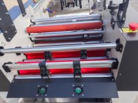 Machine de plastification de papier industrielle robuste à alimentation automatique par aspiration d'air, chauffage à l'huile, informatisée et intelligente FA-540 PLC