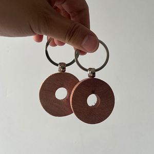 Porte-clés en bois de cèdre naturel, étiquettes en bois de cèdre <span class=keywords><strong>rouge</strong></span> pour projets de bricolage - Product Image 1