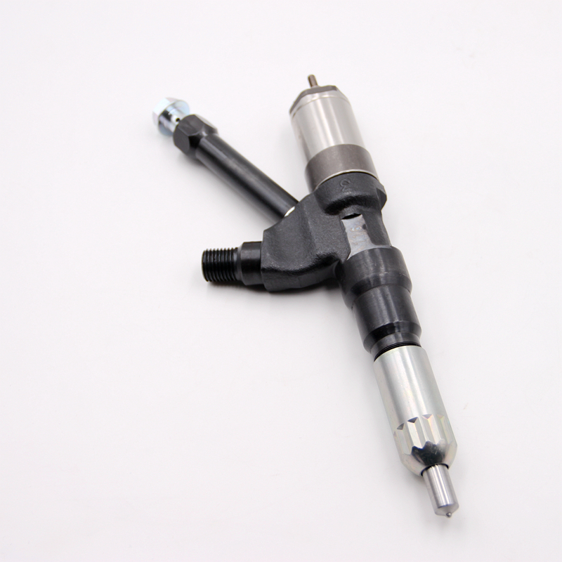 Diesel Engine Injector 095000-0041 Common Rail Fuel Injection Nozzle 095000-0041 For ISUZU