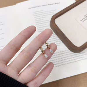 Nuevos <span class=keywords><strong>Pendientes</strong></span> de Diamantes Cultivados en Laboratorio con Diseño de Cascada de Gotas de Rocío Atemporales, Oro Amarillo de 18K, Elegancia Romántica Retro, <span class=keywords><strong>Pendientes</strong></span> Tipo Ear Hugger para Mujer - Product Image 5