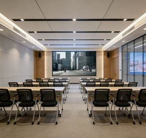 หน้าจอ LED บางเฉียบ 4K HDR10/HDR10+ พร้อมขายึดติดผนัง สำหรับห้องประชุม หอประชุม และโบสถ์ - Product Image 6