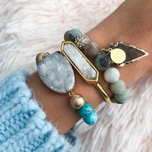 Perhiasan Batu Alam Boho, Amazonite Turquoise Beaded dengan Panah Charm Stackable Peregangan Gelang Set