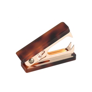 Set <span class=keywords><strong>de</strong></span> regalo <span class=keywords><strong>de</strong></span> papelería <span class=keywords><strong>de</strong></span> tortuga acrílica, bandeja <span class=keywords><strong>de</strong></span> letras <span class=keywords><strong>de</strong></span> escritorio para el hogar, suministros <span class=keywords><strong>de</strong></span> <span class=keywords><strong>oficina</strong></span>, accesorios <span class=keywords><strong>de</strong></span> mesa - Product Image 3