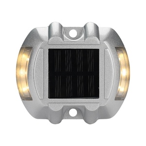 Baliza Solar CadSolar CS-SR-801 de Plástico, Impermeable IP68, con 6 LED para Señalización de Seguridad en Zonas de Construcción - Product Image 1