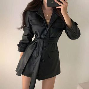 Manteau <span class=keywords><strong>trench</strong></span> en similicuir PU pour femme, ceinturé, col pointu, poches à rabat, manches longues, style urbain - Product Image 2
