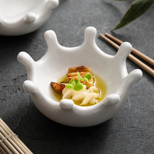 ชุดอาหารเย็นเซรามิกสีขาวรักษ์โลก รูปทรงโบว์ลิ่งแบบไม่สมมาตร สำหรับร้านอาหารและภาชนะใส่อาหารสำหรับงานปาร์ตี้ - Product Image 1