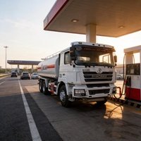 Camion-citerne d'occasion Sinotruk Howo 10 roues, 371 CV, système de pompage puissant, faible entretien, pièces détachées faciles à acheter en Afrique