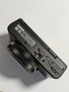กล้องคอมแพคระดับพรีเมียม Sony RX100 VII 20.1MP 4K กล้องถ่ายภาพออลอินวัน - Product Image 4