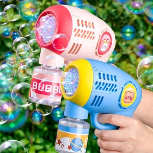 Juguetes para niños 2024 recién llegados pistola de burbujas eléctrica de 12 agujeros máquina de burbujas automática a prueba de fugas con juguetes de burbujas de luz Led - Product Image 6