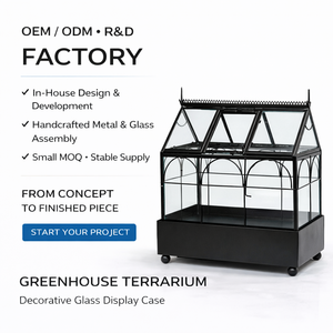 Petit <span class=keywords><strong>terrarium</strong></span> de table moderne en verre transparent avec cadre en métal noir géométrique pour <span class=keywords><strong>d</strong></span>écoration intérieure et plantes - Product Image 1