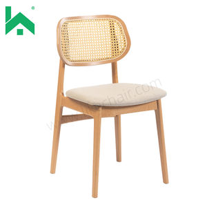 Kursi Makan Kayu Nordik Mewah Berkualitas Tinggi untuk Restoran Modern, Perjamuan, atau Penggunaan Apartemen - Product Image 3