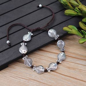 Vente en gros de bracelets en alliage plaqué argent thaïlandais antique avec cœur d'éléphant tissé à la main pour hommes et femmes - Product Image 5