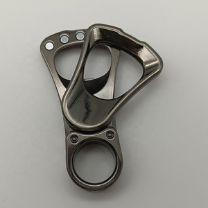 Ouvre-bouteille en métal, jouet de décompression EDC original avec fonction de poussée de pièces - Product Image 1