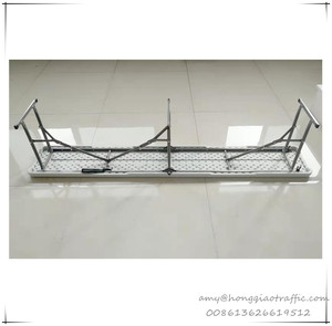 مقعد قابل للطي مقاس 6 قدم 183 سم مقعد بلاستيكي أبيض للحديقة وللنزهات قابل للنقل مقعد للتخييم بالفناء - Product Image 5