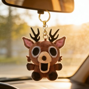 Porte-clés en peluche mini cerf brun Kawaii en gros, en stock, accessoire de sac animalier moelleux, étiquette personnalisée OEM - Product Image 1