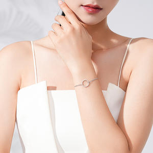 Pulsera de Cadena con Incrustaciones de Circonita Redonda en Plata de Ley S925 para Mujer - Joyería Clásica y Sencilla, Versión de Cobre Personalizable - Product Image 5