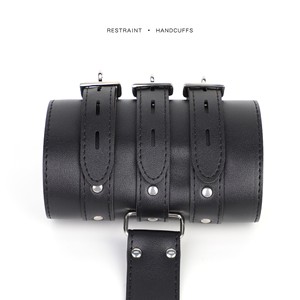 Женские эротические наручники - Product Image 2