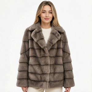 Manteau en fausse fourrure gris hiver Zeyu pour femme, col rabattu, tissé, écologique, coupe-vent, épais et moelleux, ODM/OEM - Product Image 1
