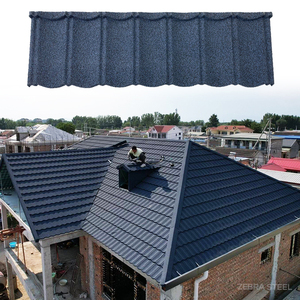 Tuile de <span class=keywords><strong>toiture</strong></span> en métal revêtu de pierre Galvalume imperméable de 0,45 mm pour le Libéria - Product Image 1