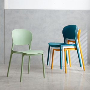 Sedia Moderna Flessibile Impilabile Traspirante con Schienale Forato in Polipropilene per Sala da Pranzo, Ristorante e Cucina - Product Image 4
