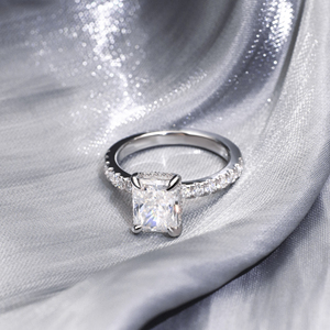 Anillo de Plata de Ley S925 con Moissanita de Corte Baguette, Romántico y Delicado de Tianyu, para Citas Románticas y el Día de San Valentín - Product Image 2