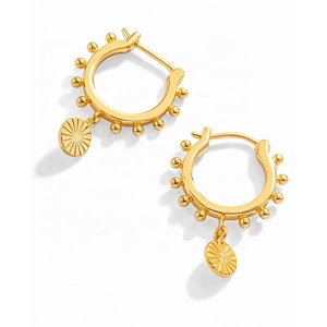<span class=keywords><strong>Orecchini</strong></span> a Cerchio con Moneta e <span class=keywords><strong>Sole</strong></span> in Argento 925 Placcato Oro 18k di Alta Qualità Gemnel per Donna - Product Image 5