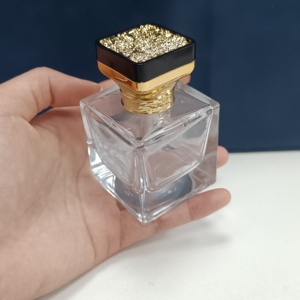 Lüks altın parlak kap parfüm şişesi sprey 30ml/50ml High-end cam taşınabilir narin parfüm şişesi boş <span class=keywords><strong>Atomizer</strong></span> - Product Image 5