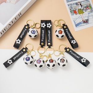Porte-clés en PVC 3D personnalisé en gros, mini ballon de football en caoutchouc souple, pendentif pour <span class=keywords><strong>sac</strong></span>, cadeau pour les fans de sport - Product Image 2