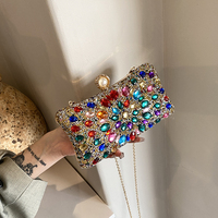 Sacs à main en gros d'usine 2024 : Sacs à chaîne légers pour femme, sacs à diamants, sacs à main design pour filles