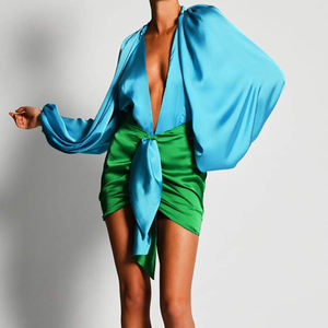 Conjunto <span class=keywords><strong>de</strong></span> 2 Uds <span class=keywords><strong>de</strong></span> Vestido <span class=keywords><strong>de</strong></span> satén para mujer Camiseta con cuello en V y manga farol <span class=keywords><strong>de</strong></span> color contrastante + minifalda - Product Image 3