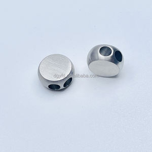 Perle ronde plate gravée personnalisée à 2 trous en acier inoxydable pour la fabrication de bracelets en cuir et corde de <span class=keywords><strong>marin</strong></span> - Product Image 6