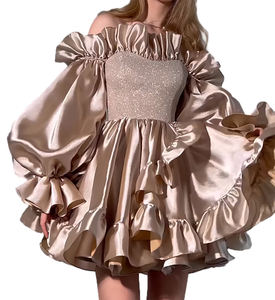 Vente en gros satin personnalisé jolies manches bouffantes bandage plissé club bal robes <span class=keywords><strong>de</strong></span> <span class=keywords><strong>soirée</strong></span> d'été dame élégante <span class=keywords><strong>robe</strong></span> <span class=keywords><strong>de</strong></span> <span class=keywords><strong>soirée</strong></span> pour femmes - Product Image 1