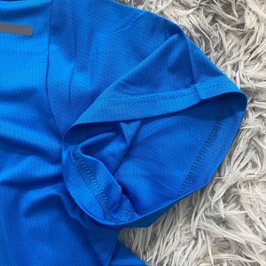 Set <span class=keywords><strong>di</strong></span> T-Shirt e Pantaloncini Sportivi da Uomo all'Ingrosso, 100% Poliestere, Asciugatura Rapida, Anti-Restringimento, Logo Stampato, Traspirante, per Corsa e Calcio - Product Image 3