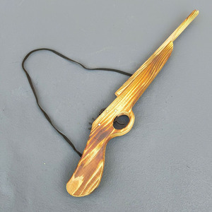 Jouets éducatifs classiques d'extérieur pour enfants, pistolet de jeu, bandes personnalisées avec logo, prix bas, jouet en bois unisexe - Product Image 6