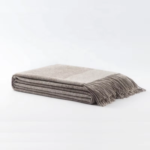 Mantas de <span class=keywords><strong>lana</strong></span> de cordero para adultos 100%, suaves, cálidas, acogedoras, a <span class=keywords><strong>cuadros</strong></span>, de viaje, 230gsm - Product Image 3