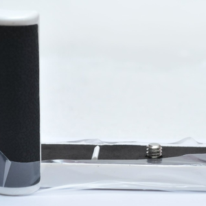 مقبض يدوي أبيض لسلسلة J1 <span class=keywords><strong>Gr</strong></span>-n2000 جديد أصلي جاهز للشحن لأتمتة الصناعة مخصص لبرمجة PLC - Product Image 1