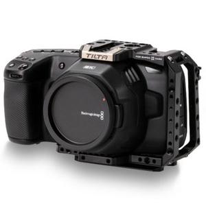 La demi-cage de caméra TA-T01-HCC pour BMPCC 4K/6K minimise l'usure sur les supports de nombreux autres accessoires - Product Image 6