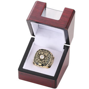QIUZHEN <span class=keywords><strong>NCAA</strong></span> 1964-2020 Alabama Crimson Tide Kampioenschapsring Hoge Kwaliteit Amerikaanse Football Crimson Rode Legering Kampioenschapsring - Product Image 5