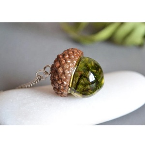 Collana Minimalista con Pendente in Resina Ecologica, <span class=keywords><strong>Ghianda</strong></span> e Muschio Essiccato Preservato - Product Image 5