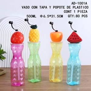 Botella de Plástico Colorida con Pajita y Decoraciones de Frutas 500ml - Product Image 1