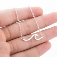 Collier Pendentif Vague en Acier Inoxydable Thème Océan, Bijou de Plage pour Surfeur, Breloque Vague, Colliers Ras du Cou 2022
