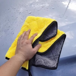 Serviette de nettoyage de voiture 40x40cm en microfibre corail sans peluches pour l'intérieur et l'extérieur des véhicules - Product Image 2