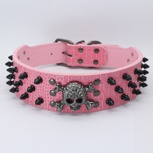 Venta caliente cabeza redonda patrón de calavera PU <span class=keywords><strong>Collar</strong></span> para mascotas con remache de uñas <span class=keywords><strong>Collar</strong></span> de perro decorativo de Color sólido - Product Image 3