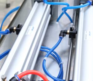 न्यूमेटिक पिस्टन कॉस्मेटिक क्रीम भरने मशीन जाम फिलर गर्म मोम भरने की मशीन पेरिस्टैटिक पंप सिर तिल तेल मशीन - Product Image 6