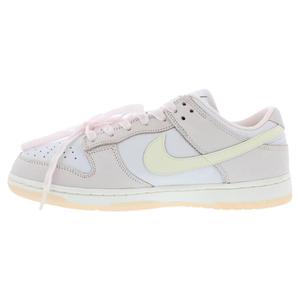 Zapatillas Nike Dunk Low Premium de Cuero para Mujer, Color Rosa Claro Leche de Coco, Estilo Baloncesto - Product Image 3